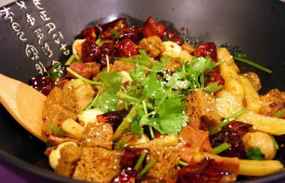 麻辣香锅成人香蕉视频