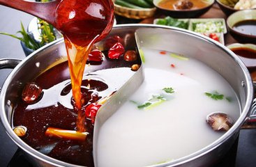 【成都火锅成人香蕉视频】吃完火锅后，衣服上有味怎么办？