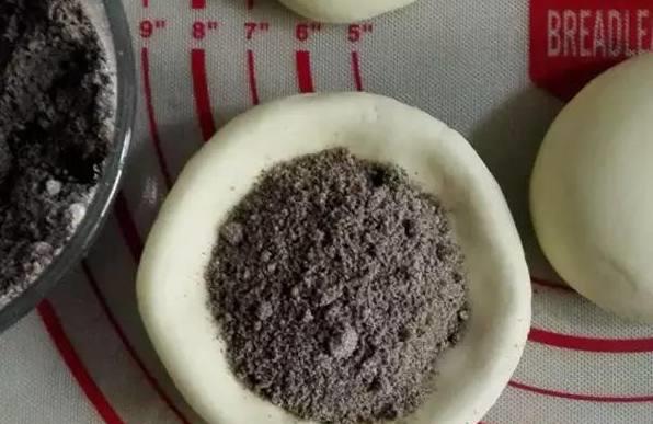 红糖锅盔，我的童年最爱
