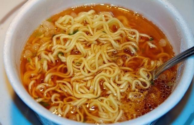 这四种早餐别再给孩子吃，特别是第二种