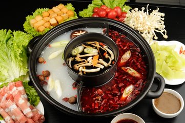 成都火锅成人香蕉视频：大夏天的吃火锅也要讲究正确的吃法
