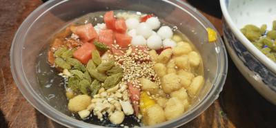 四川特色小吃技术成人香蕉视频班哪里好？凉糕冰粉成人香蕉视频