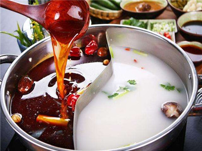 成都火锅技术成人香蕉视频哪里可以学习？麻辣锅底调制技术