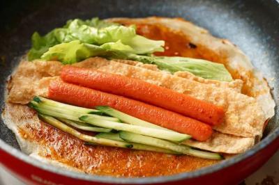 煎饼果子成人香蕉视频哪家正宗?煎饼的煎法及手法