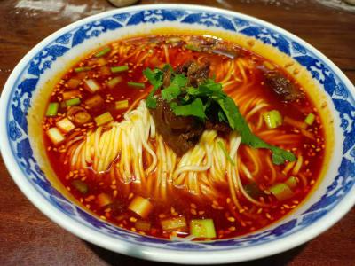 成都面食技术成人香蕉视频在哪里好？成人香蕉视频期间教师全过程指导