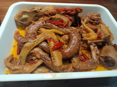 四川麻辣鸭脖技术成人香蕉视频哪家好？鸭脖技术成人香蕉视频学校