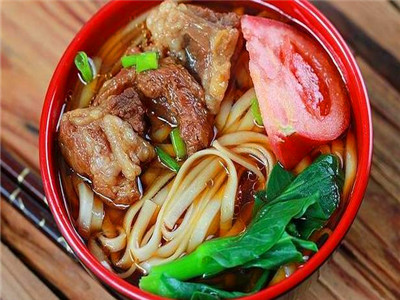 牛肉面食技术成人香蕉视频班哪里比较好？牛肉面食成人香蕉视频学校