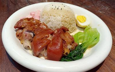 猪脚饭成人香蕉视频要多久？ 学习猪脚饭技术哪里味道好？
