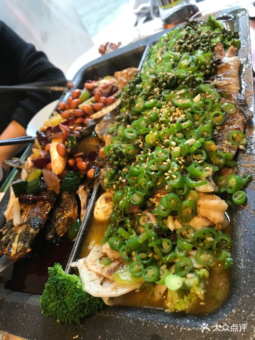 烤鱼技术成人香蕉视频哪里好一点？成都滋味烤鱼成人香蕉视频